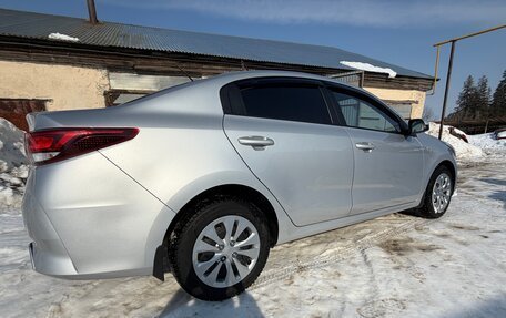 KIA Rio IV, 2021 год, 1 870 000 рублей, 4 фотография