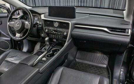Lexus RX IV рестайлинг, 2019 год, 4 398 000 рублей, 8 фотография