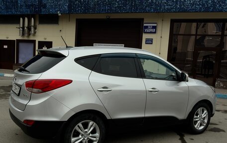 Hyundai ix35 I рестайлинг, 2013 год, 1 650 000 рублей, 4 фотография