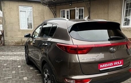 KIA Sportage IV рестайлинг, 2017 год, 1 600 000 рублей, 2 фотография