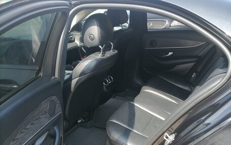 Mercedes-Benz E-Класс, 2017 год, 1 750 000 рублей, 8 фотография