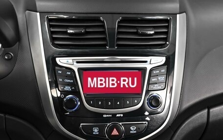 Hyundai Solaris II рестайлинг, 2013 год, 939 000 рублей, 14 фотография