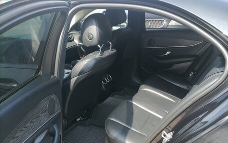 Mercedes-Benz E-Класс, 2017 год, 1 750 000 рублей, 11 фотография