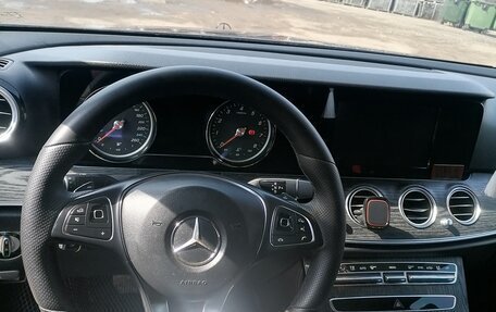 Mercedes-Benz E-Класс, 2017 год, 1 750 000 рублей, 7 фотография