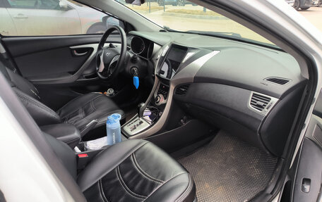 Hyundai Elantra V, 2011 год, 1 100 000 рублей, 10 фотография