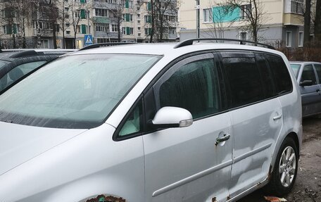 Volkswagen Touran III, 2008 год, 330 000 рублей, 3 фотография