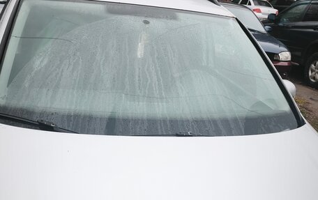 Volkswagen Touran III, 2008 год, 330 000 рублей, 2 фотография