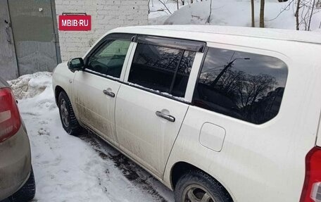 Toyota Probox I, 2015 год, 880 000 рублей, 2 фотография