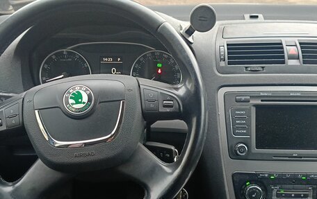 Skoda Octavia, 2011 год, 750 000 рублей, 11 фотография