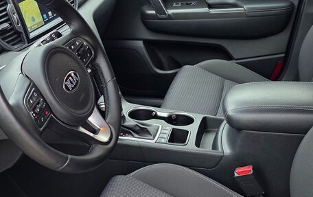 KIA Sportage IV рестайлинг, 2017 год, 2 249 000 рублей, 8 фотография