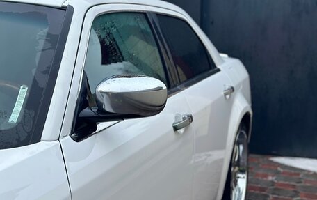 Chrysler 300C II, 2004 год, 720 000 рублей, 7 фотография