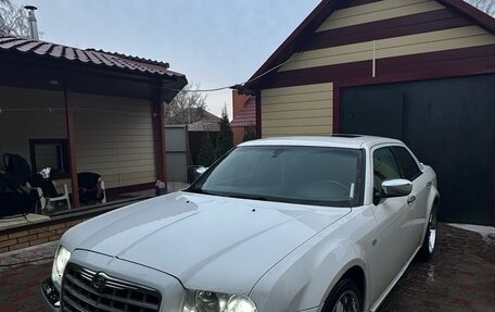 Chrysler 300C II, 2004 год, 720 000 рублей, 6 фотография