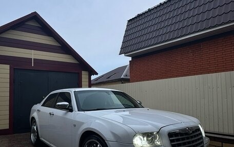 Chrysler 300C II, 2004 год, 720 000 рублей, 5 фотография