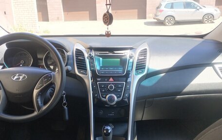 Hyundai i30 II рестайлинг, 2016 год, 1 100 000 рублей, 10 фотография