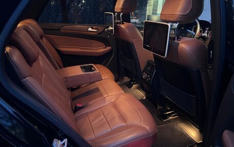 Mercedes-Benz GLE, 2015 год, 3 500 000 рублей, 27 фотография