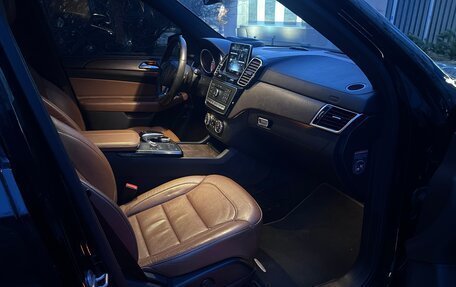 Mercedes-Benz GLE, 2015 год, 3 500 000 рублей, 20 фотография