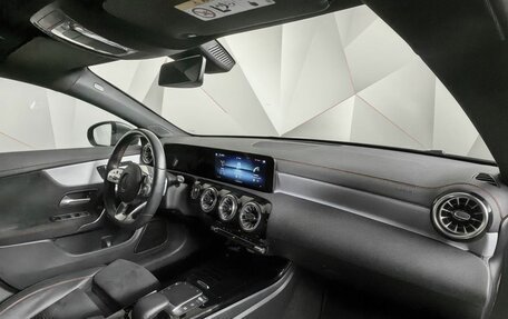 Mercedes-Benz CLA, 2021 год, 3 143 000 рублей, 13 фотография