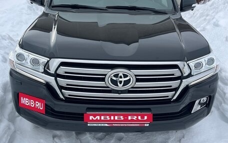 Toyota Land Cruiser 200, 2021 год, 13 500 000 рублей, 3 фотография