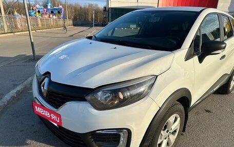 Renault Kaptur I рестайлинг, 2018 год, 1 090 000 рублей, 11 фотография