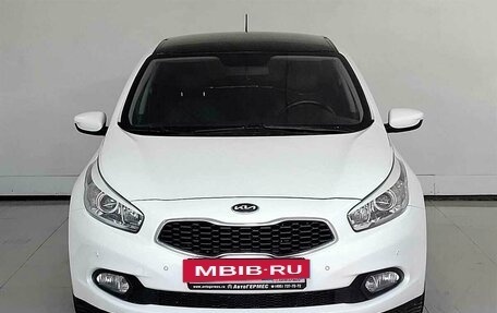 KIA cee'd III, 2015 год, 1 020 000 рублей, 2 фотография
