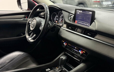 Mazda 6, 2019 год, 2 080 000 рублей, 12 фотография