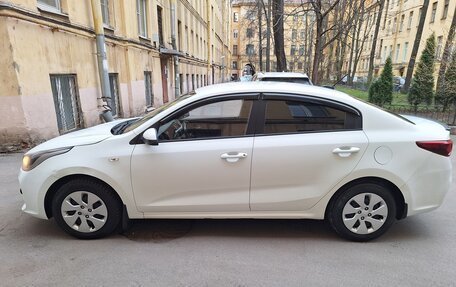 KIA Rio IV, 2018 год, 730 000 рублей, 8 фотография