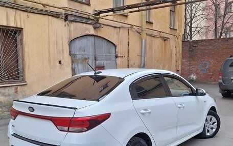 KIA Rio IV, 2018 год, 730 000 рублей, 6 фотография