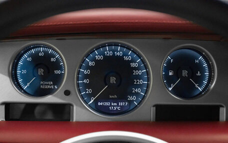 Rolls-Royce Phantom VII рестайлинг, 2010 год, 28 000 000 рублей, 9 фотография