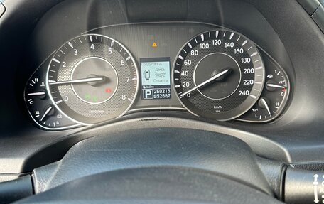 Nissan Patrol, 2012 год, 2 400 000 рублей, 10 фотография