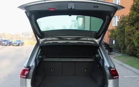 Volkswagen Tiguan II, 2016 год, 2 600 000 рублей, 5 фотография