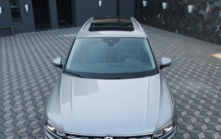 Volkswagen Tiguan II, 2016 год, 2 600 000 рублей, 7 фотография