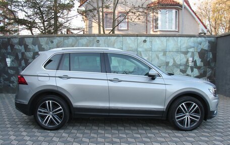 Volkswagen Tiguan II, 2016 год, 2 600 000 рублей, 22 фотография