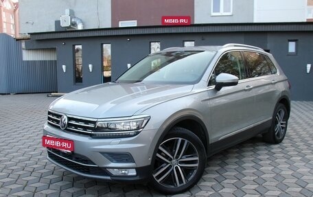 Volkswagen Tiguan II, 2016 год, 2 600 000 рублей, 15 фотография