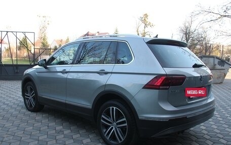 Volkswagen Tiguan II, 2016 год, 2 600 000 рублей, 21 фотография