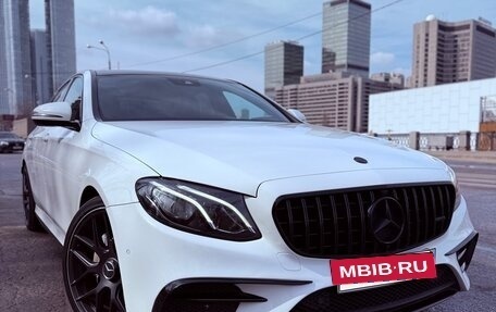 Mercedes-Benz E-Класс, 2016 год, 2 790 000 рублей, 2 фотография