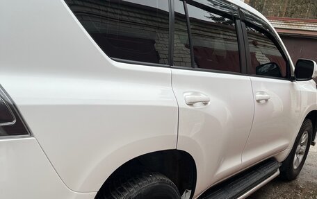 Toyota Land Cruiser Prado 150 рестайлинг 2, 2012 год, 2 690 000 рублей, 8 фотография