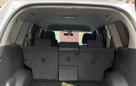 Toyota Land Cruiser Prado 150 рестайлинг 2, 2012 год, 2 690 000 рублей, 16 фотография