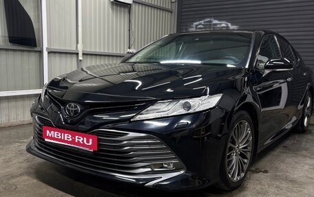Toyota Camry, 2018 год, 2 950 000 рублей, 3 фотография
