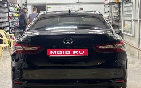 Toyota Camry, 2018 год, 2 950 000 рублей, 2 фотография