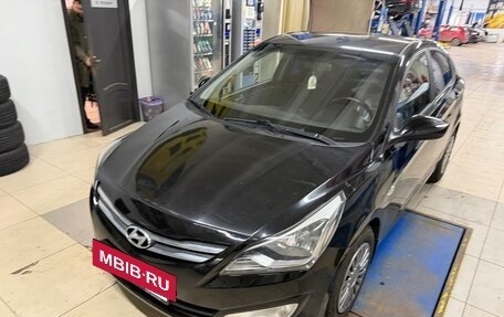 Hyundai Solaris II рестайлинг, 2014 год, 630 000 рублей, 5 фотография