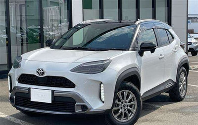 Toyota Yaris Cross, 2023 год, 1 590 000 рублей, 1 фотография