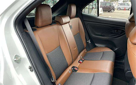 Toyota Yaris Cross, 2023 год, 1 590 000 рублей, 9 фотография