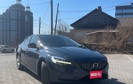 Volvo V40 II рестайлинг, 2019 год, 1 200 000 рублей, 1 фотография