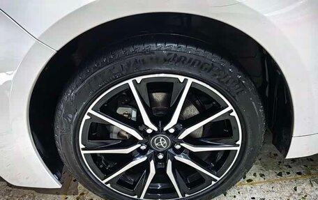 Toyota Corolla, 2023 год, 1 590 000 рублей, 9 фотография