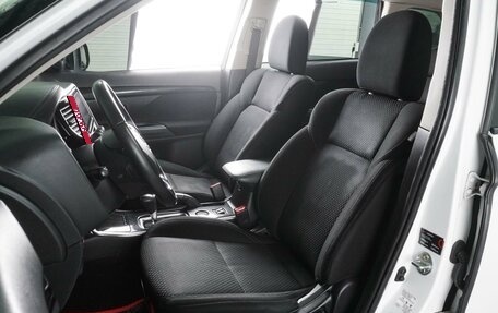 Mitsubishi Outlander III рестайлинг 3, 2019 год, 1 849 000 рублей, 10 фотография