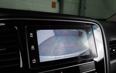 Mitsubishi Outlander III рестайлинг 3, 2019 год, 1 849 000 рублей, 18 фотография