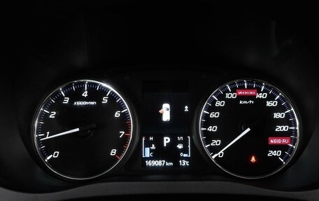 Mitsubishi Outlander III рестайлинг 3, 2019 год, 1 849 000 рублей, 14 фотография