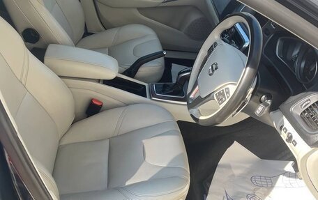 Volvo V40 II рестайлинг, 2019 год, 1 200 000 рублей, 8 фотография