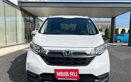 Honda Freed II, 2022 год, 1 350 000 рублей, 2 фотография