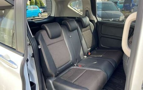 Honda Freed II, 2022 год, 1 350 000 рублей, 13 фотография